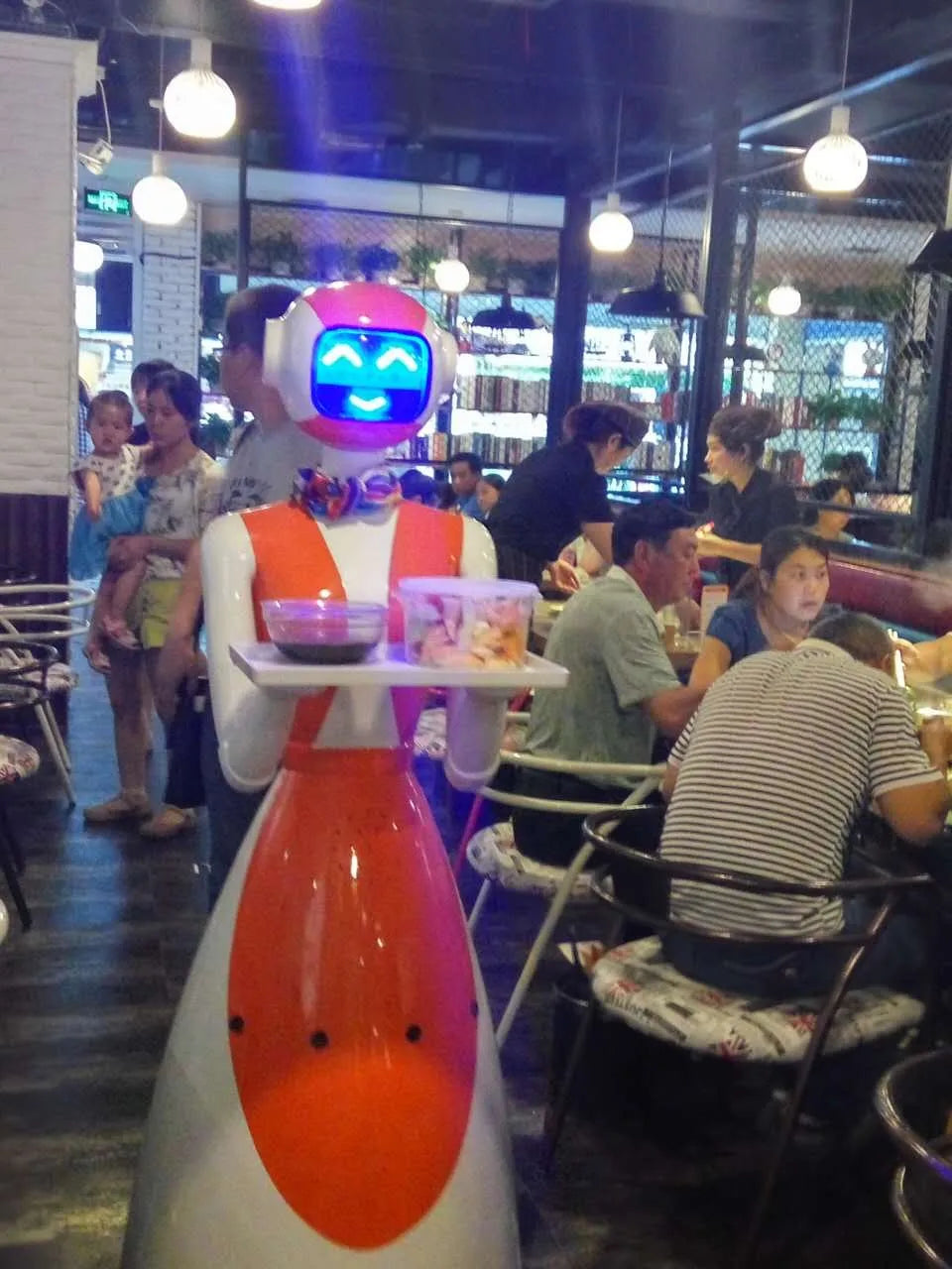 Humanoid Size Intelligent Delivery Robot Restaurant Service Robot