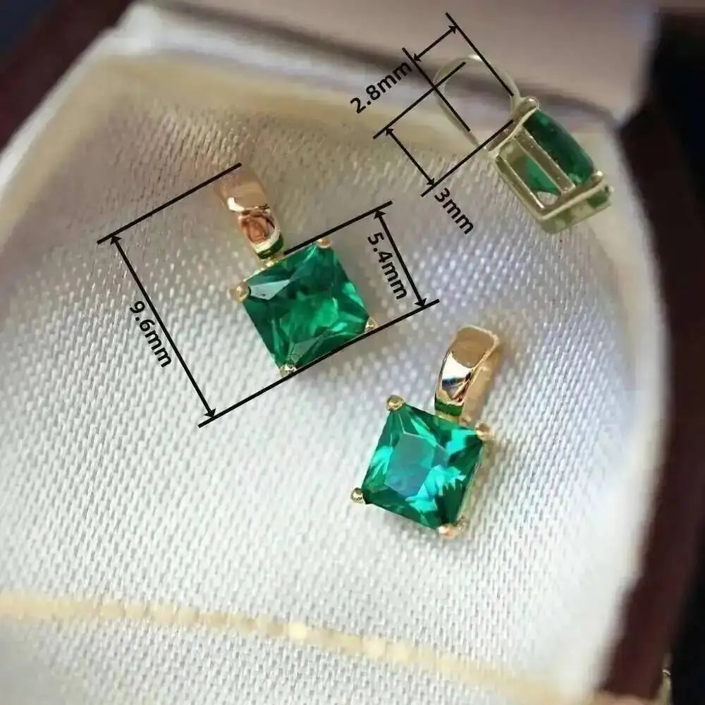 GOLDtutu Grilgold 9K Gold French Retro Fine Emerald Zircon Small Box Charm, kj280
