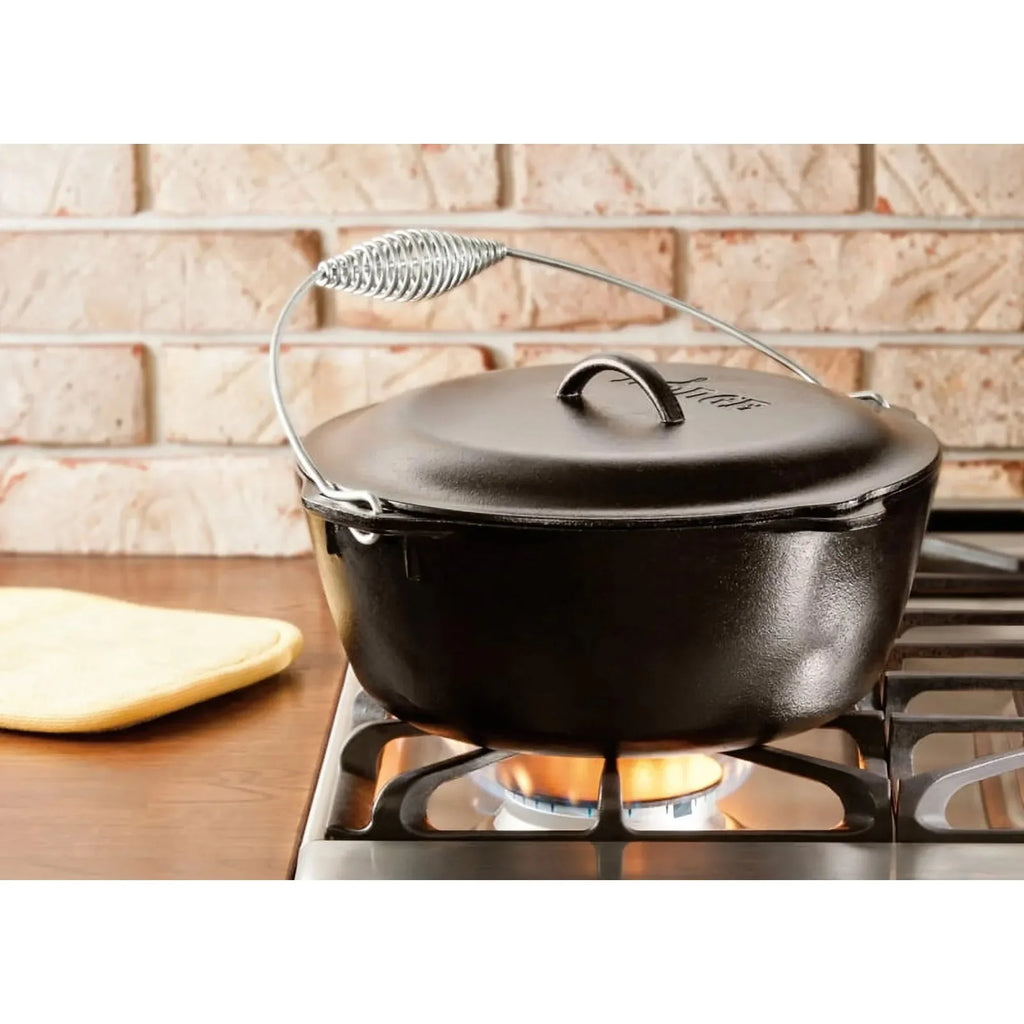 Pre-Seasoned Cas Iron Dutch Oven Pot  with Lid 4.7L Soup Cooking Pot Dual Handles Cookware for Braising