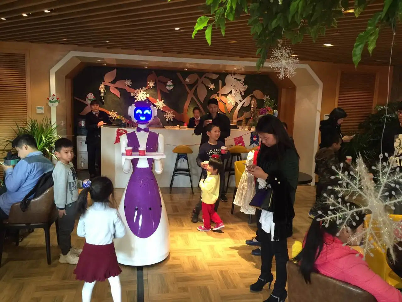 Humanoid Size Intelligent Delivery Robot Restaurant Service Robot