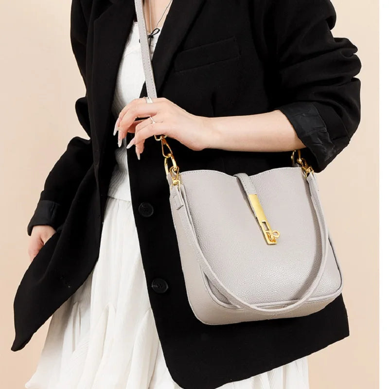 Light luxury genuine leather women's crossbody bag high quality handbag Fashion underarm bag French versatile Shoulder Bag