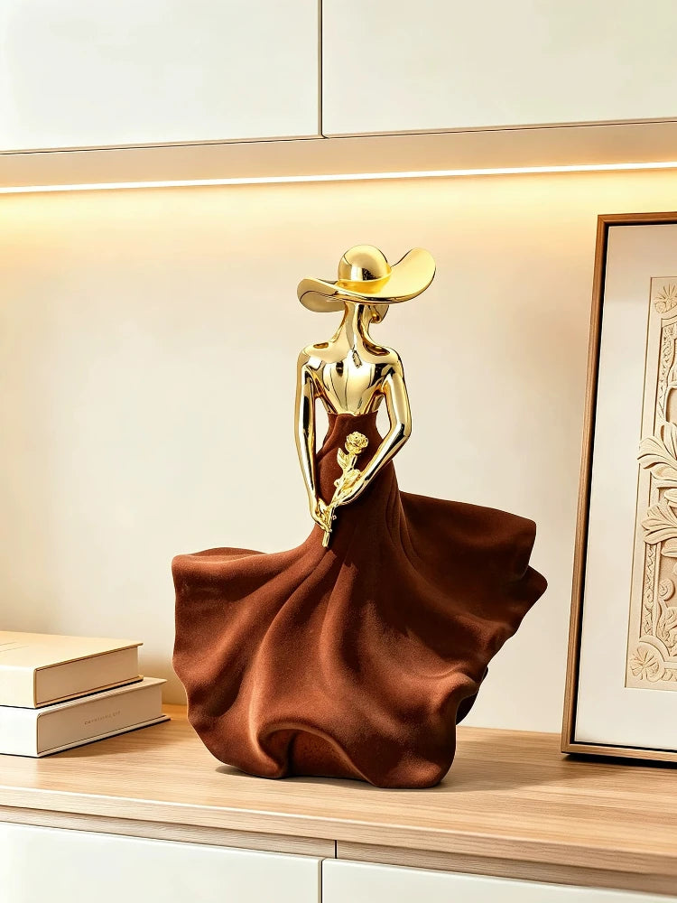 Luxury Home Decor Electroplating Flocked Figure Figurine Desk Decoration High-end LivingRoom TV Wine Cabinet Craft Ornament Gift
