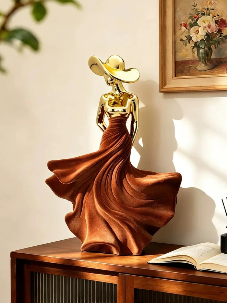 Luxury Home Decor Electroplating Flocked Figure Figurine Desk Decoration High-end LivingRoom TV Wine Cabinet Craft Ornament Gift