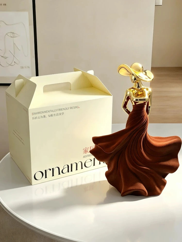 Luxury Home Decor Electroplating Flocked Figure Figurine Desk Decoration High-end LivingRoom TV Wine Cabinet Craft Ornament Gift