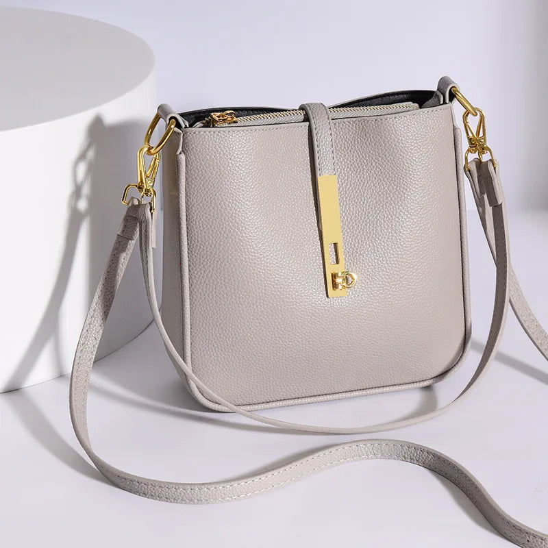 Light luxury genuine leather women's crossbody bag high quality handbag Fashion underarm bag French versatile Shoulder Bag
